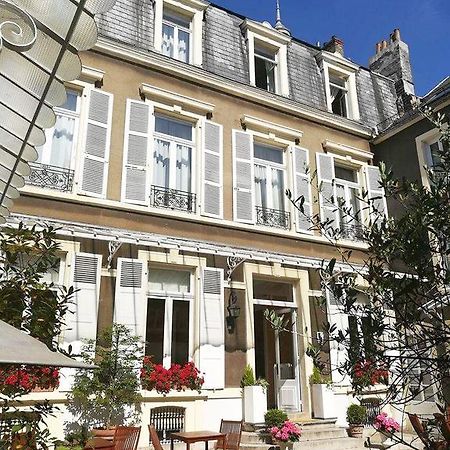 Enclos de l'Evêché Boulogne-sur-Mer Exterior foto